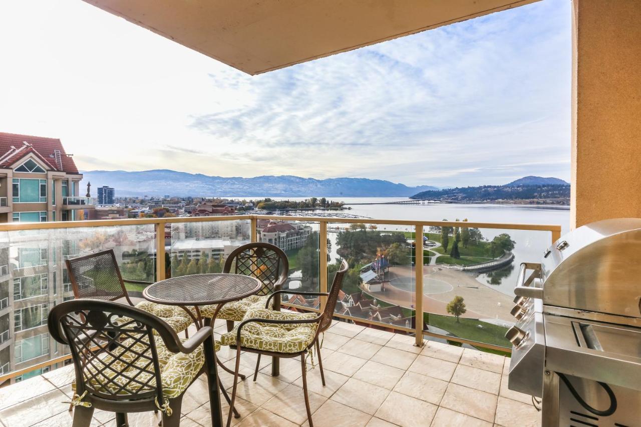 Sunset Waterfront Resort By Discover Kelowna Resort Accommodations Esterno foto